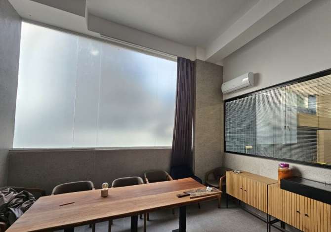 Ambient biznesi me qera 3+1 ne Tirane - 750 Euro
