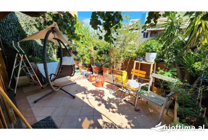 Shtepi me qera 2+1 ne Tirane - 700 Euro