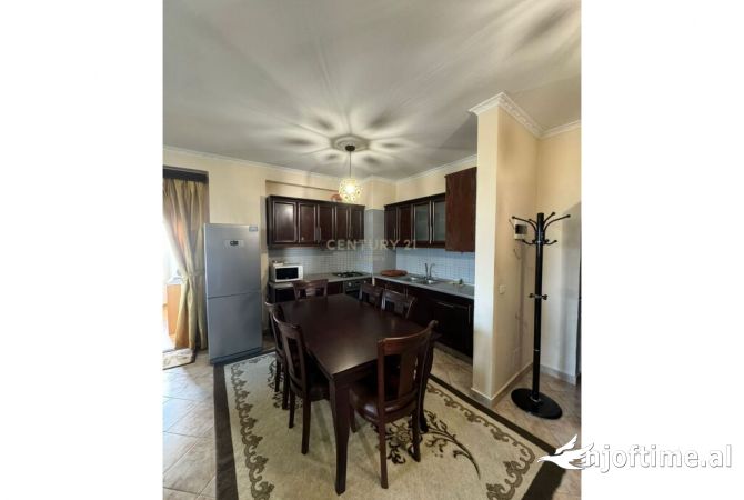 Shtepi me qera 3+1 ne Tirane - 400 Euro