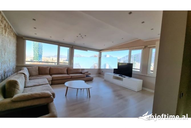 Shtepi me qera 2+1 ne Tirane - 2,000 Euro