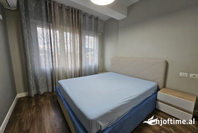 Shtepi me qera 2+1 ne Tirane - 1,000 Euro