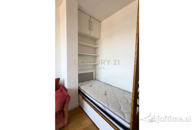 Shtepi me qera Garsoniere ne Tirane - 400 Euro