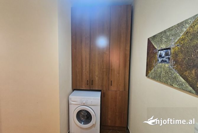 Shtepi me qera 2+1 ne Tirane - 650 Euro