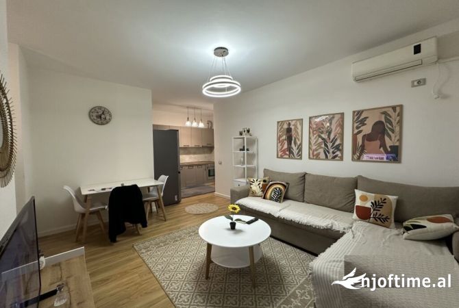 Shtepi me qera 2+1 ne Tirane - 650 Euro