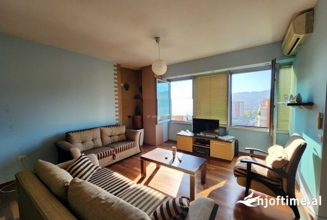 Shtepi me qera 2+1 ne Tirane - 650 Euro