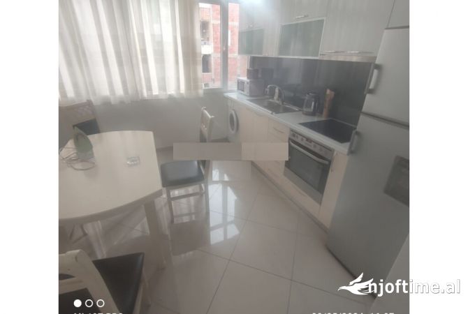 Shtepi me qera 2+1 ne Tirane - 650 Euro