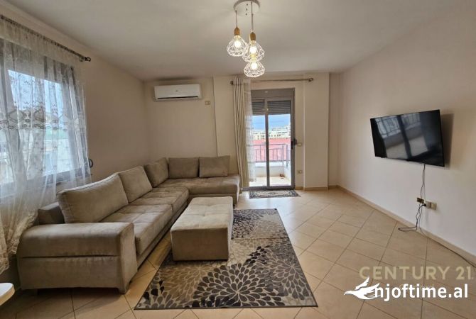 Shtepi me qera 2+1 ne Tirane - 550 Euro