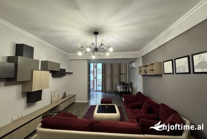Shtepi me qera 1+1 ne Tirane - 650 Euro