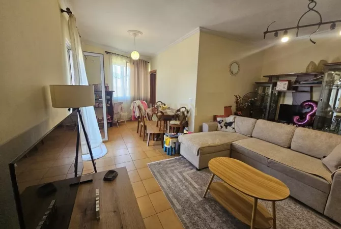 Shtepi me qera 1+1 ne Tirane - 450 Euro