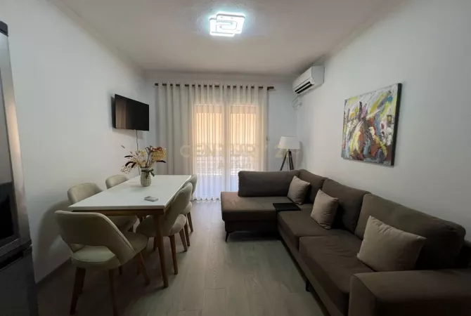 Shtepi me qera 2+1 ne Tirane - 500 Euro