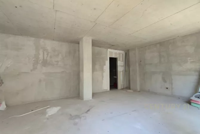 Ambient biznesi me qera 1+1 ne Tirane - 2,500 Euro