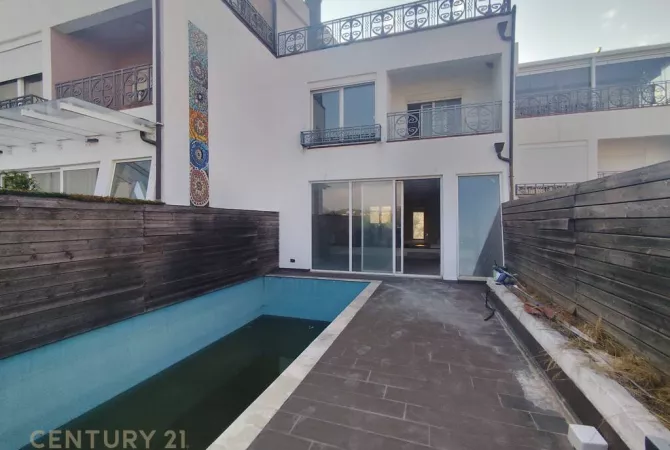 Shtepi me qera 4+1 ne Tirane - 5,000 Euro