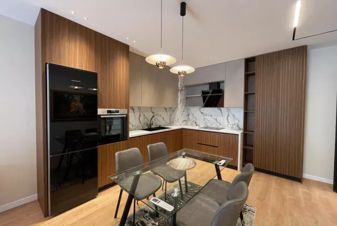 Shtepi me qera 2+1 ne Tirane - 1,500 Euro