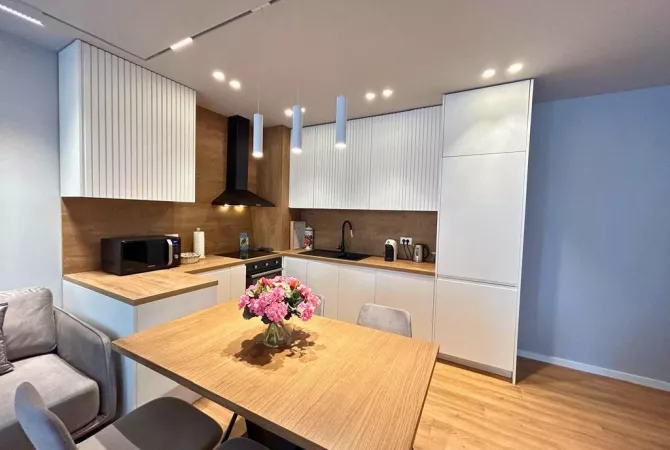 Shtepi me qera 1+1 ne Tirane - 1,000 Euro