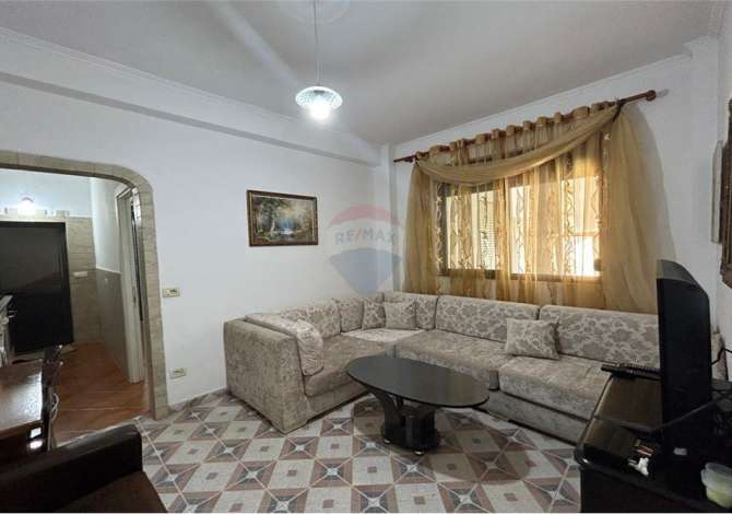 Apartament me qera