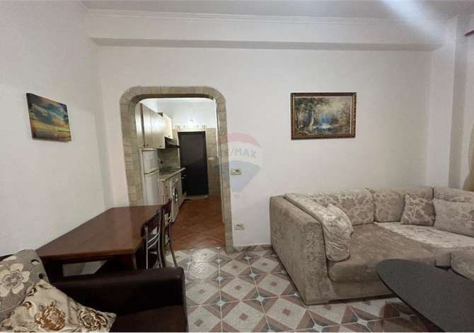 Shtepi me qera Apartament ne Tirane, 1+1, Mobilimi E mobiluar, Pagesa 340  Euro.