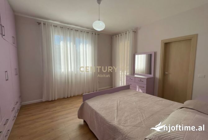 Shtepi me qera 2+1 ne Tirane - 800 Euro