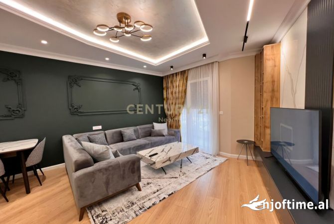Shtepi me qera 2+1 ne Tirane - 1,300 Euro