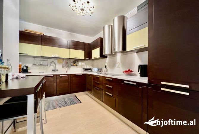 Casa in vendita 5+1 a Tirana - 970,000 Euro