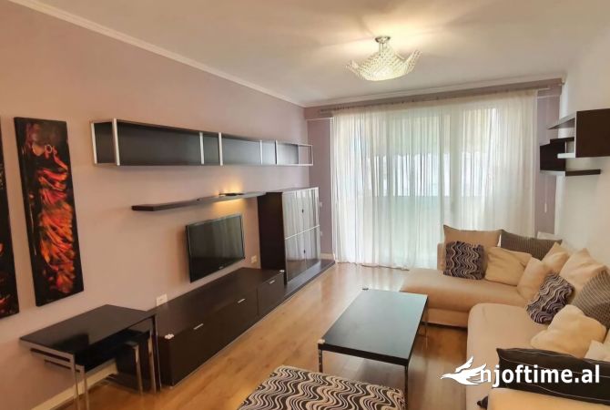 Shtepi me qera 2+1 ne Tirane - 750 Euro