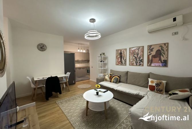 Shtepi me qera 2+1 ne Tirane - 650 Euro