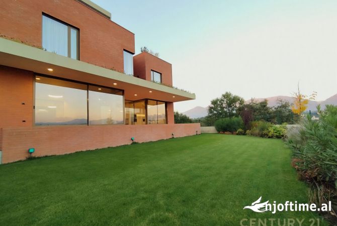 Shtepi ne shitje 6+1 ne Tirane - 950,000 Euro