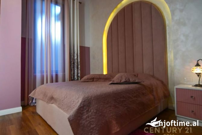 Shtepi ne shitje 6+1 ne Tirane - 1,200,000 Euro