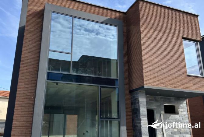 Shtepi ne shitje 4+1 ne Tirane - 375,000 Euro