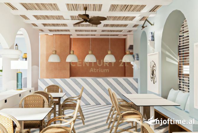 SHESIM RESTORANT BUZE RRUGES KRYESORE TEK XHAMLLIKU!