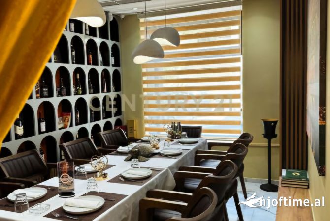 SHITET BAR-RESTORANT TEK MOZAIKU I TIRANES