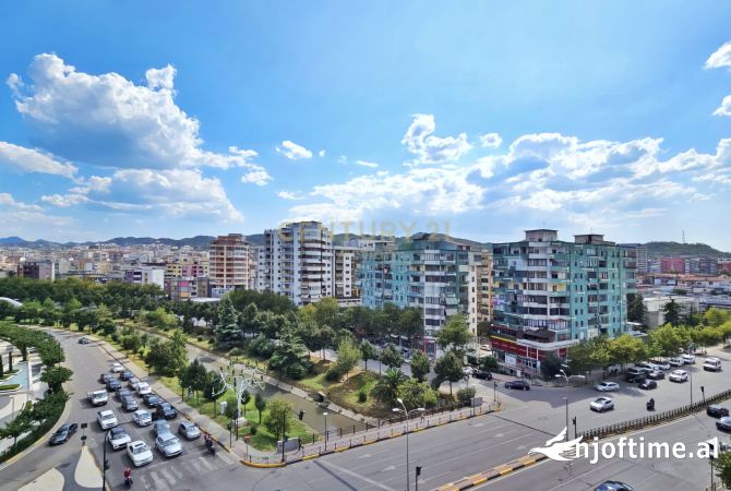 Ambient biznesi ne shitje 3+1 ne Tirane - 672,000 Euro