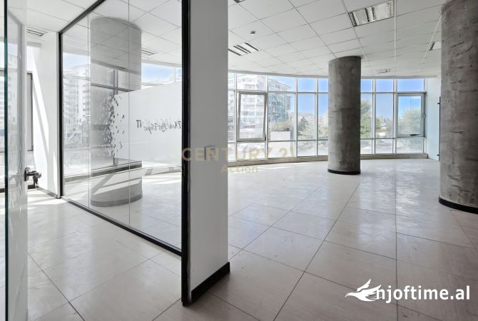 NJESI KOMERCIALE PER SHITJE PERBALLE KOMPLEKSIT DELIJORGJI