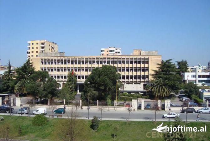 Ambient biznesi ne shitje 2+1 ne Tirane - 900,000 Euro