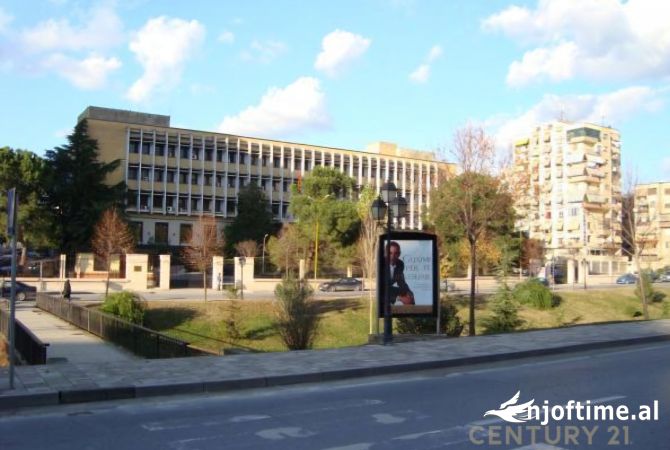 Ambient biznesi ne shitje 2+1 ne Tirane - 900,000 Euro