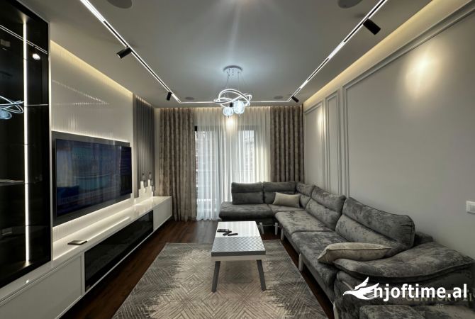 Shtepi me qera 2+1 ne Tirane - 1,000 Euro