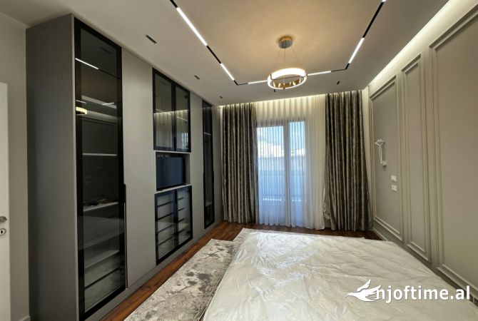 Shtepi me qera Apartament ne Tirane, 2+1, Mobilimi E mobiluar, Pagesa 1,000  Euro.