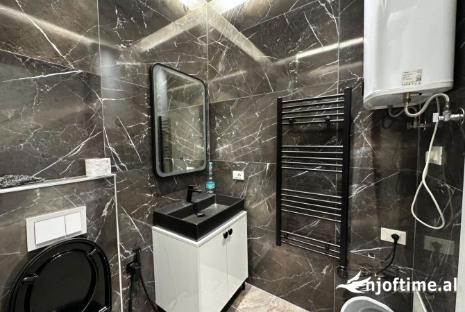 Shtepi me qera Apartament ne Tirane, 2+1, Mobilimi E mobiluar, Pagesa 1,000  Euro.