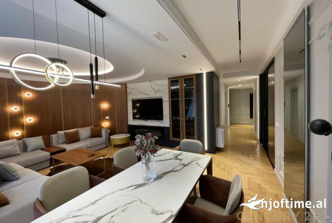 Shtepi me qera 2+1 ne Tirane - 2,000 Euro