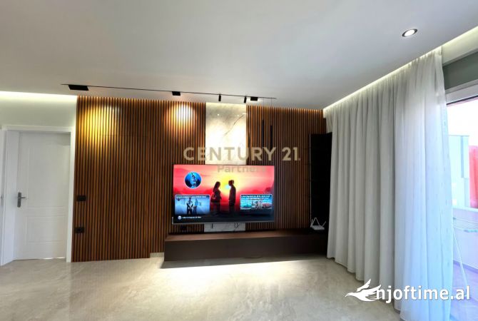 Shtepi me qera 2+1 ne Tirane - 750 Euro