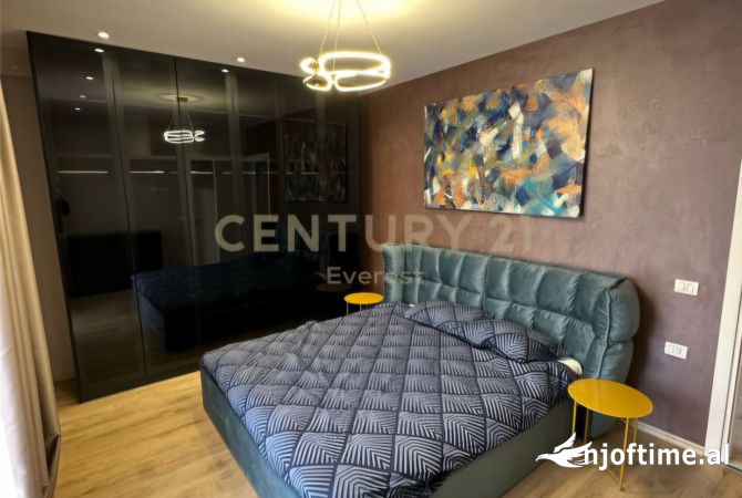 Shtepi me qera 3+1 ne Tirane - 1,200 Euro