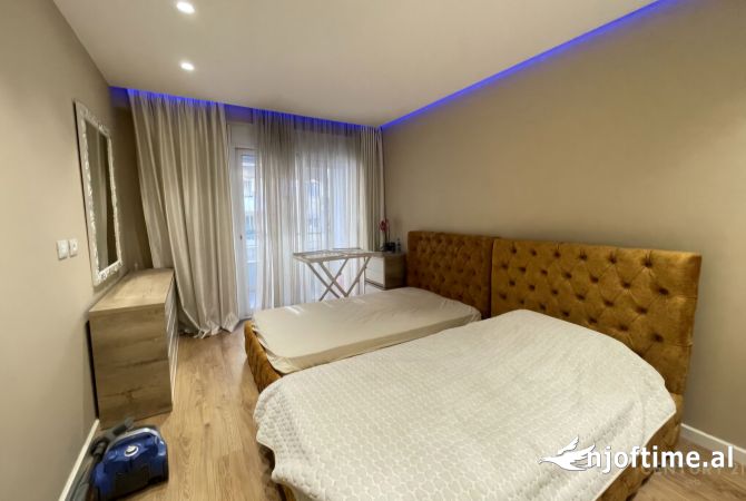 Shtepi me qera 2+1 ne Tirane - 650 Euro