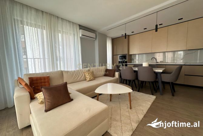 Shtepi me qera 2+1 ne Tirane - 900 Euro