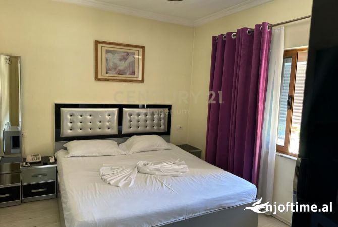Ambient biznesi me qera 5+1 ne Tirane - 6,000 Euro