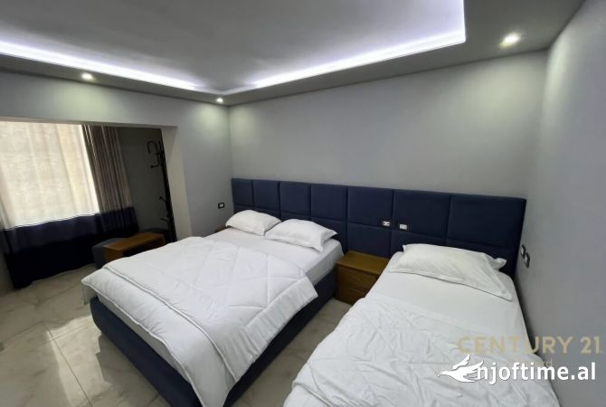 Ambient biznesi me qera 5+1 ne Tirane - 12,500 Euro