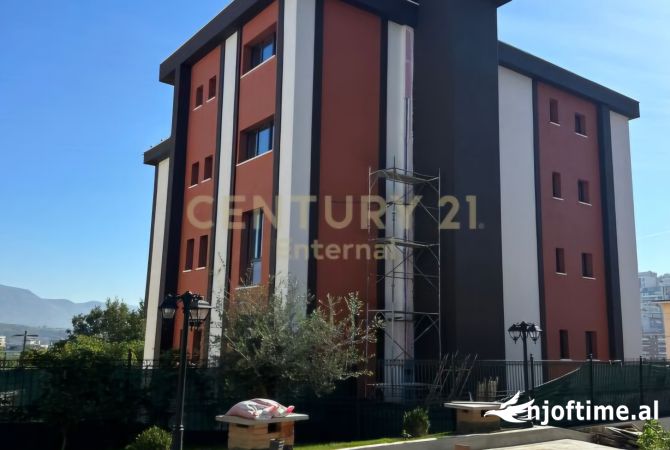 Ambient biznesi me qera 5+1 ne Tirane - 8,000 Euro
