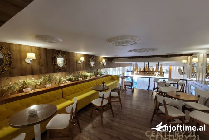 Ambient biznesi me qera 2+1 ne Tirane - 2,200 Euro