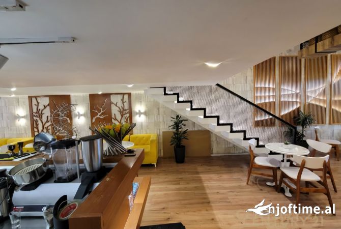 Lokal per Qira prane Gjimnazit Partizani, Rruga e Dibres, Tirane