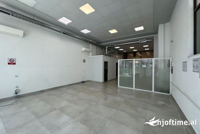 Ambient biznesi me qera 3+1 ne Tirane - 2,000 Euro