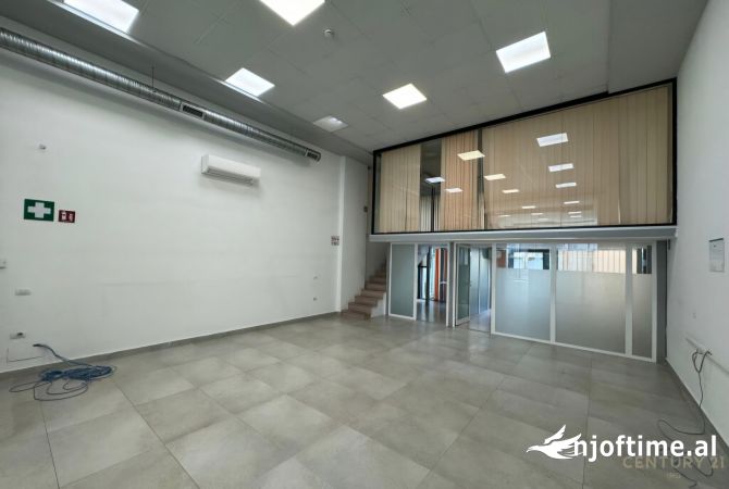 Ambient biznesi me qera 3+1 ne Tirane - 2,000 Euro