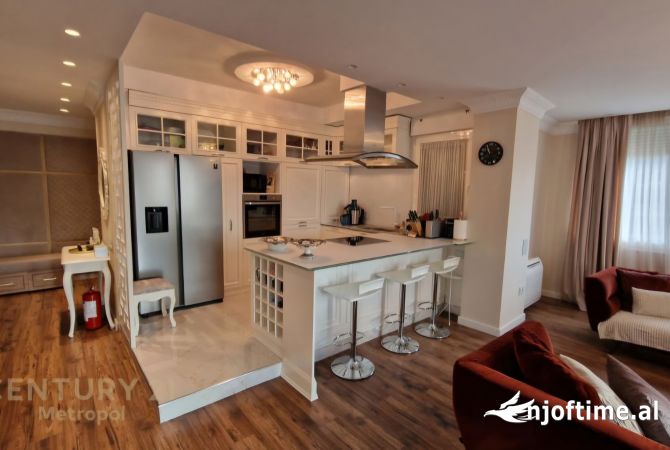 Shtepi me qera 2+1 ne Tirane - 1,600 Euro